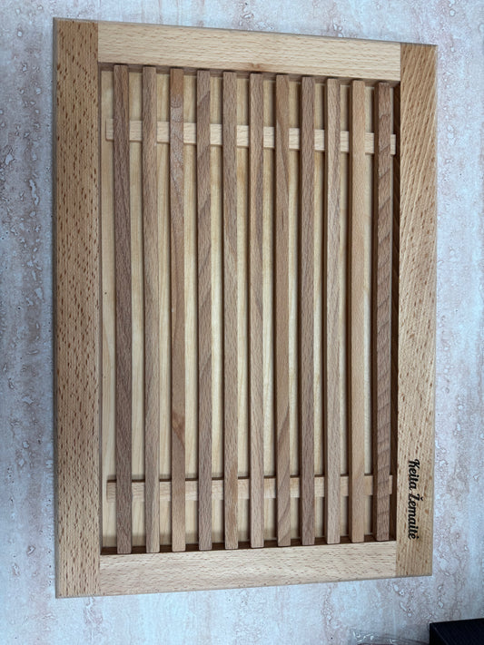 Duonos pjaustymo lentelė. Dydis 30x43.