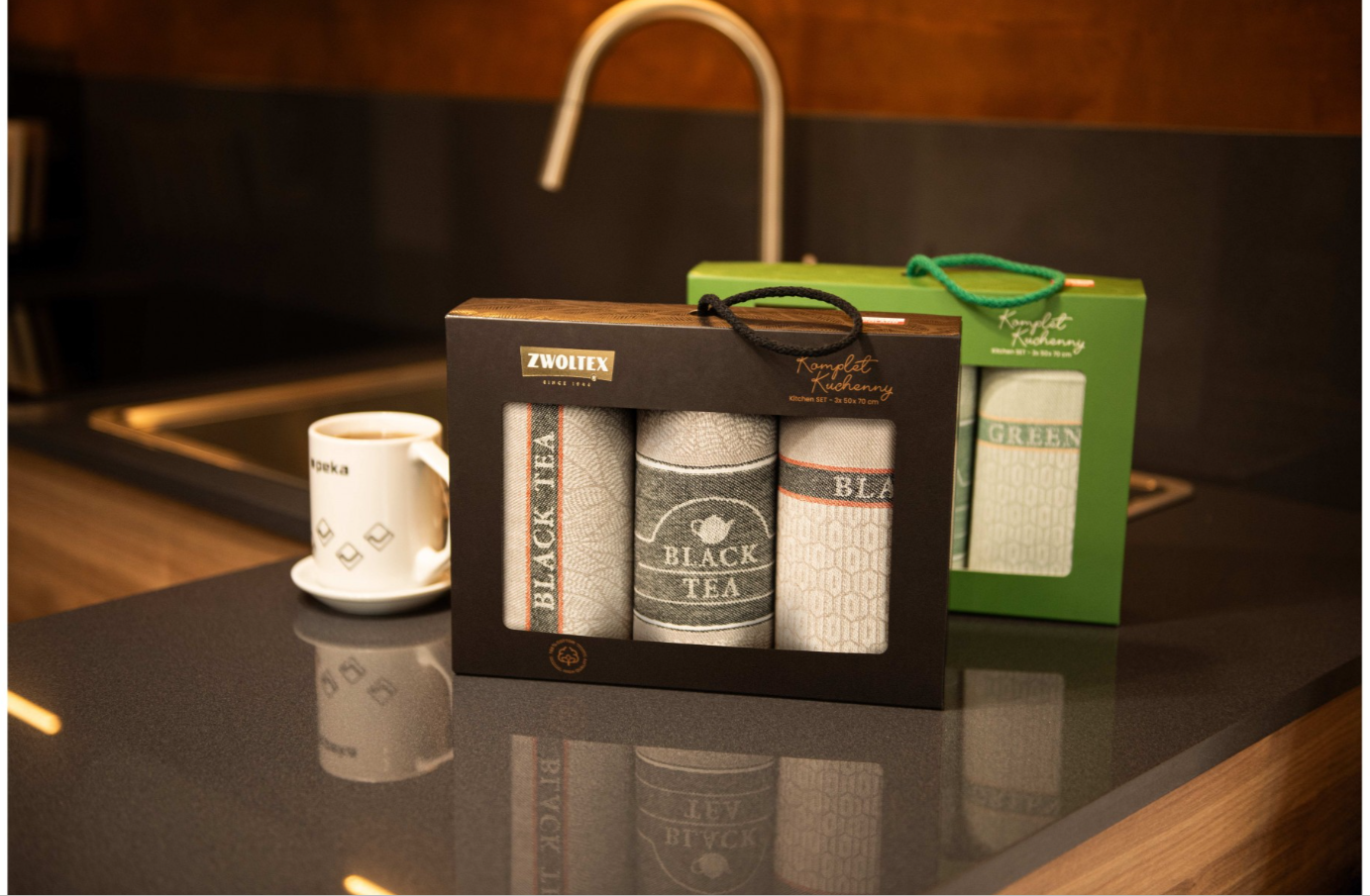 Virtuvinių rankšluosčių rinkinys "Black Tea". 3vnt. Dydis 50x70.