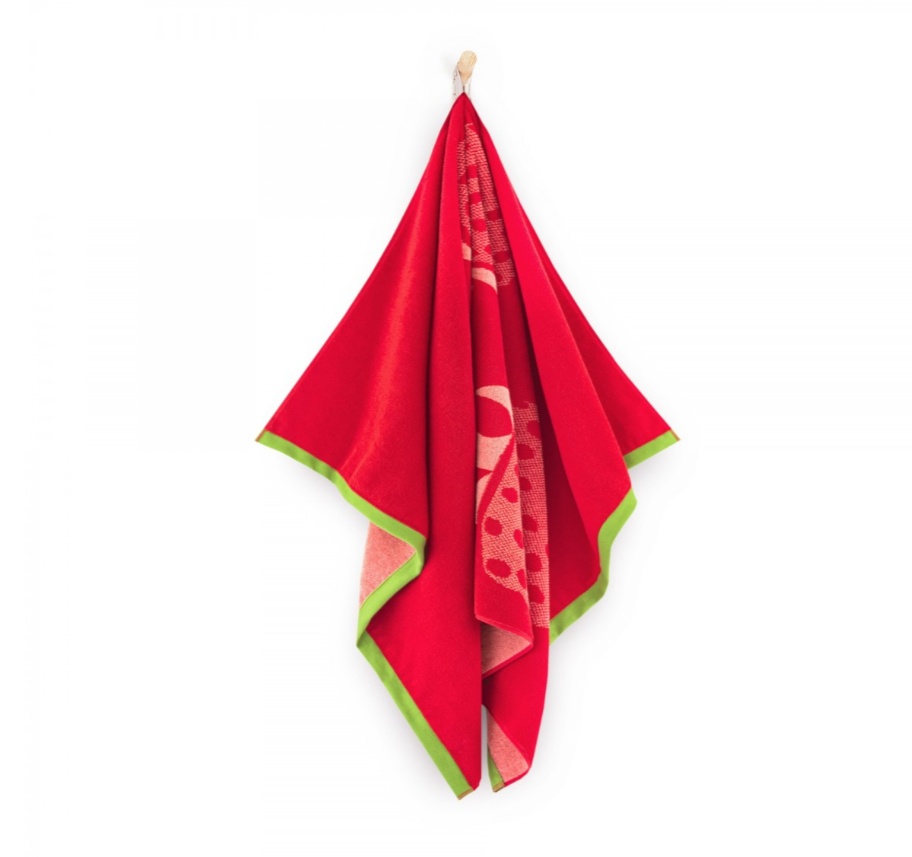 Rankšluostis "Strawberry", raudonas. Dydis 100x160.