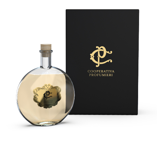 'Desert Woods' paslaptingas aromatas, žadinantis Tolimųjų Rytų kraštų žavesį šafrano, medienos natomis 100ml.