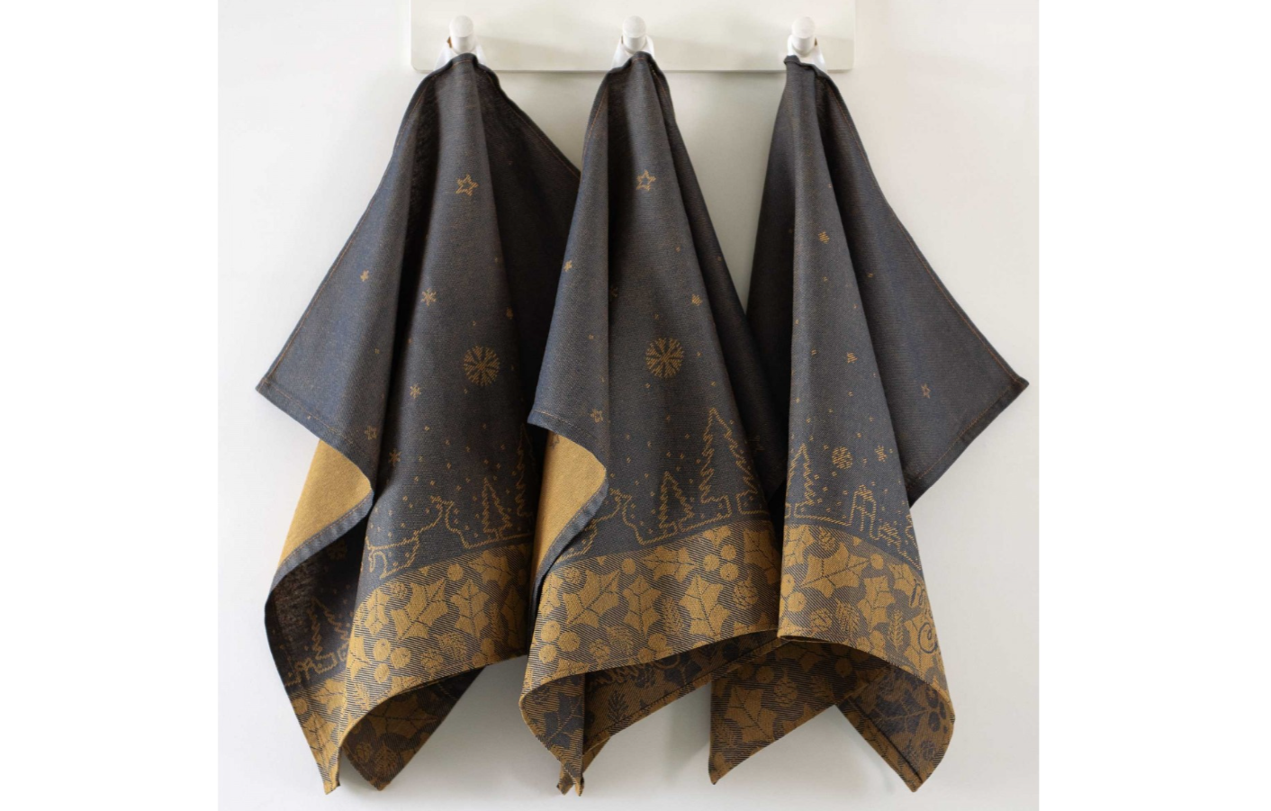 Šventinis rankšluosčių rinkinys "Merry Christmas". 3vnt, pilkos  spalvos, dydis 50x70.