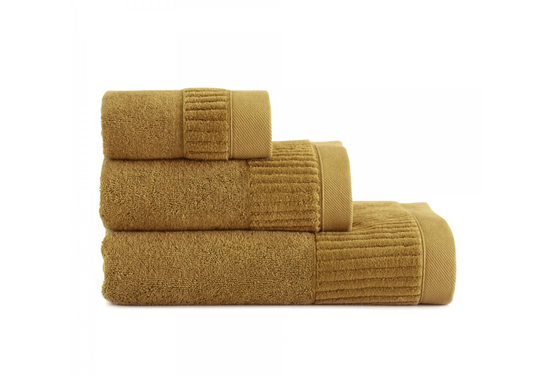 Vonios rankšluostis "Porto" garstyčių spalvos. Dydis 30x50.