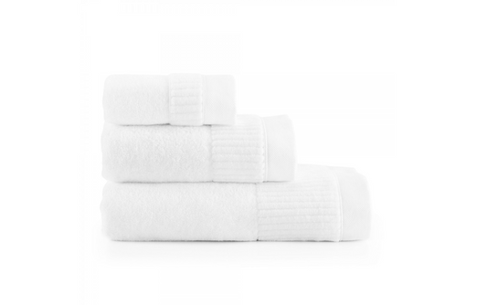 Prabangus vonios rankšluostis "PORTO" baltos  spalvos. Dydis 70X140.