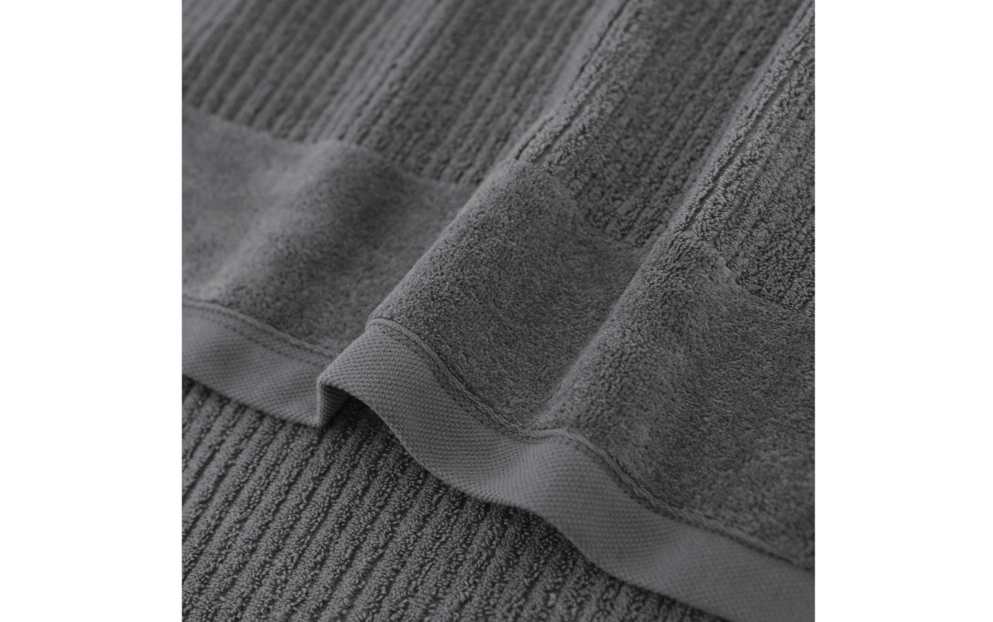 Vonios rankšluostis "Simple" kolekcijos, tamsiai pilkos spalvos. Dydis 70x140.